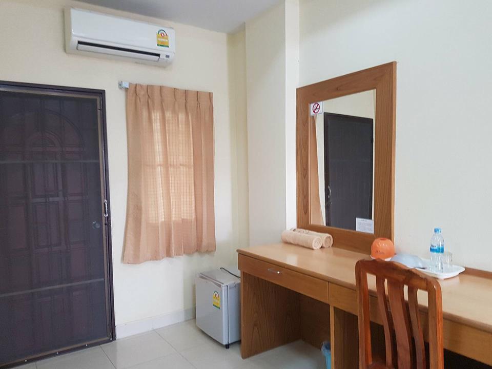 Jj Palace เจเจ พาเลซ Ban Si Than Экстерьер фото